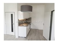 Pronájem bytu 2+kk, (č. 15) Fr. Šrámka, pronájem - Kuchyně, pronájem bytu 2+kk, Fráni Šrámka, České Budějovice