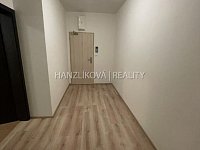 Pronájem bytu 2+kk s terasou, byt E.2.05, rezidence DLOUHÁ LOUKA - Pronájem bytu 2+kk s terasou, byt E.2.05, rezidence DLOUHÁ LOUKA