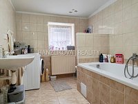 Pronájem podkrovního bytu 2+kk , ul. Chelčického - Koupelna, pronájem bytu 2+kk , Chelčického ul., České Budějovice