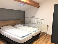 Prodej apartmánu po celkové rekonstrukci, 4+1, Lipno nad Vlt., Slupečná, 90 m2, terasa - 8158154A-537D-44C2-B56F-251E23E3F462.jpeg