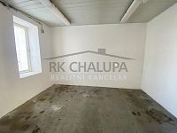 Pronájem dílny, skladových, prostor, nám. Švabinského, Mladé, Č. Budějovice, 109 m2, vjezd do dvora - IMG_2411.jpeg