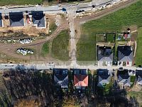 Prodej stavebního pozemku o výměře 988 m2, Hosín, České Budějovice, okraj obce - dji_fly_20241116_115504_160_1731754516523_photo_optimized.jpeg