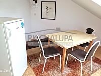 Pronájem podkrovního zděného 2+1, 75 m2, Žižkova tř., České Budějovice, 3. NP - 20230105_132428.jpg