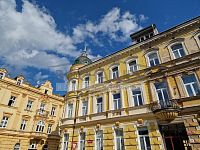 Pronájem podkrovního zděného 2+1, 75 m2, Žižkova tř., České Budějovice, 3. NP