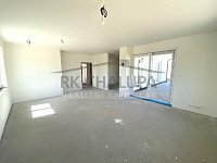 Prodej dokončené novostavby nízkoenergetického domu 4+1, Hosín u Českých Budějovic, 754 m2 - IMG_5174.jpeg