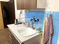 Pronájem kanceláře, 2 místnosti, nám. Švabinského, Mladé, České Budějovice, 47 m2, vjezd do dvora - IMG_5398.jpeg