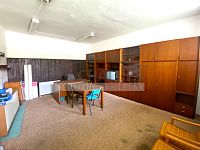 Pronájem kanceláře, 2 místnosti, nám. Švabinského, Mladé, České Budějovice, 47 m2, vjezd do dvora - IMG_5403.jpeg