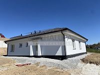 Prodej novostavby nízkoenergetického domu L, 4+1, obec Hosín u Českých Budějovic, 754 m2 - IMG_5192.jpeg