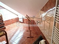 Pronájem podkrovního zděného 2+1, 75 m2, Žižkova tř., České Budějovice, 3. NP - 20260802_121531.jpg