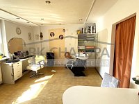 Prodej nebytového prostoru, kadeřnictví, 32 m2, přízemí, ul. A. Barcala, České Budějovice - IMG_6657.jpeg
