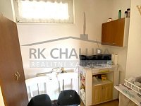 Prodej jednotky 1+kk v OV, 32 m2, přízemí, ul. A. Barcala, České Budějovice, nyní jako kadeřnictví - IMG_6665.jpeg