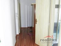 Pronájem velkého bytu 1+kk, 51m2 s terasou, Opava ul. Kasárenská - SDC16331.JPG