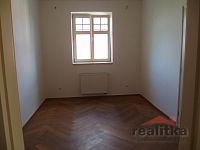 Pronájem hezkého bytu 2+kk s terasou, Opava, ul. Gudrichova - P8171414.JPG