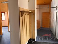 Pronájem kancelářských prostor 117m2 s recepci, Růžová, Opava město - 4B32C753-6ABF-47B8-B2AD-7CF88A04C5F0.JPG