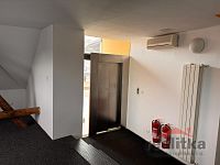 Pronájem podkrovních kancelářských prostor 117 m2, Růžová, Opava město - 3EA68D28-33EA-4DEE-B0B6-1A1204FF7E7E.JPG