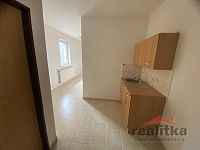 !!! REZERVACE !!! Prodej průmyslového areálu s budovou, ul. Přemyslovců, Opava – Jaktař - IMG_0380.jpg