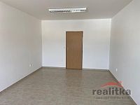 !!! REZERVACE !!! Prodej průmyslového areálu s budovou, ul. Přemyslovců, Opava – Jaktař - IMG_0392.jpg