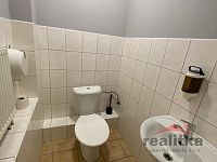 !!! REZERVACE !!! Prodej rodinného domu, bytem 3+kk, garáží a zahradou, ul. Lužická, Opava - IMG_1768.jpg