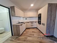 Prodej RD s byty 3+kk, 2+kk, kosmetickým salonem a zahradou na Ratibořské ul. v Opavě. - 20250723_100921.jpg