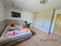 Prodej RD s byty 3+kk, 2+kk, kosmetickým salonem a zahradou na Ratibořské ul. v Opavě. - 20250723_102710.jpg