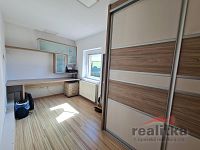 Prodej RD s byty 3+kk, 2+kk, kosmetickým salonem a zahradou na Ratibořské ul. v Opavě. - 20250723_102805.jpg