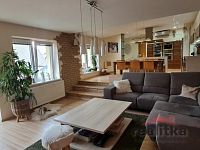 Prodej RD s byty 3+kk, 2+kk, kosmetickým salonem a zahradou na Ratibořské ul. v Opavě. - 20250728_100220.jpg