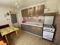 Prodej rodinného domu 5+1 a 1+1 s garáži, hospodářskou budovou a zahradou, Skřipov, okres Opava - IMG_1865.jpg