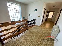 Prodej rodinného domu 5+1 a 1+1 s garáži, hospodářskou budovou a zahradou, Skřipov, okres Opava - IMG_1876.jpg