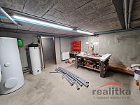 Rodinný dům s garáží a zahradou na ul. Marie Majerové v Hlučíně - 20250901_134613.jpg