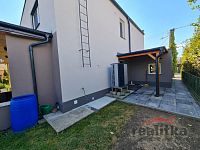 Rodinný dům s garáží a zahradou na ul. Marie Majerové v Hlučíně - 20250901_140827.jpg