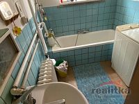 Prodej dvougeneračního domu se dvěma byty 3+kk, garáží a zahradou – Malé Hoštice, Opava - IMG_3046.jpg