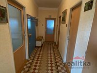 Prodej dvougeneračního domu se dvěma byty 3+kk, garáží a zahradou – Malé Hoštice, Opava - IMG_3052.jpg