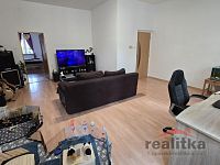 !!!REZERVACE!!!Prodej velkého bytu 2+1, 82m2, se zahradou a parkováním Opava, ul. Nákladní - 20250909_094522.jpg