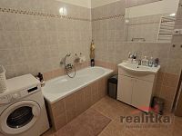 !!!REZERVACE!!!Prodej velkého bytu 2+1, 82m2, se zahradou a parkováním Opava, ul. Nákladní - 20250909_094635.jpg