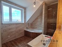 Nové rodinné domy ve Velké Polomi, okr. Ostrava - Město. - 20251002_150613 - kopie.jpg