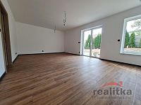 Nové rodinné domy ve Velké Polomi, okr. Ostrava - Město. - 20251002_150735 - kopie.jpg