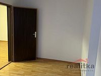 Pronájem bytu 2+1, Oderská, Vítkov - 4818a02b-906b-47ac-ae8f-2042edf6e6e4.JPG