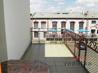 Pronájem velkého bytu 1+1, 51m2 s terasou, Opava ul. Kasárenská - SDC16334.JPG