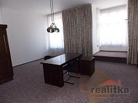 Pronájem komerčních prostor 148 m2 v centru Opavy - DSCN8681.JPG