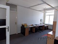 Pronájem komerčních prostor 148 m2 v centru Opavy - DSCN8683.JPG