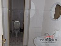 Pronájem komerčních prostor 148 m2 v centru Opavy - DSCN8692.JPG