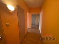 !!! REZERVACE !!! Prodej slunného bytu 59 m2, 2+1, Opava, ul. Holasická - IMG_8043.jpg