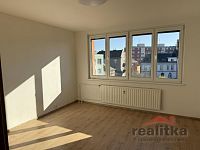 Pronájem hezkého bytu 2+1, 42m2, Opava, ul. Otická - IMG_7200.JPEG