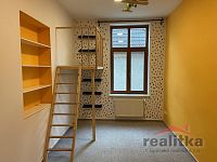 Prodej velkého bytu 4+1, 109 m² se zahradou, ul. Olomoucká, Opava - IMG_0015.jpg