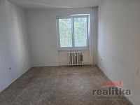 Prodej bytu 3+1, 62m2, s velkou lodžií, Opava,ul. Elišky Krásnohorské - 20250702_161740.jpg