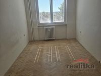 Prodej bytu 3+1, 62m2, s velkou lodžií, Opava,ul. Elišky Krásnohorské - 20250702_161908.jpg