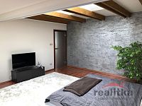 Prodej krásného, mezonetového bytu 3+kk, 130m2, se zahradou a parkováním, Opava, Předměstí - IMG-20250929-WA0023.jpg