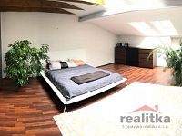 Prodej krásného, mezonetového bytu 3+kk, 130m2, se zahradou a parkováním, Opava, Předměstí - IMG-20250929-WA0028.jpg