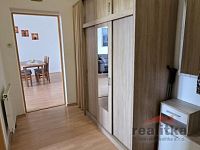 Prodej bytu 2+1, 77m2, se zahradou a parkováním, Opava, Předměstí - 20250909_093052.jpg