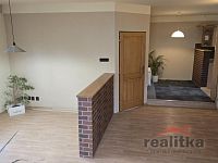 Pronájem bytu 3+kk 85m2, s terasou 15m2 a zahradou, Opava, ul. Hořicova - 20251116_120801.jpg